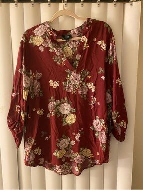 Perch Floral V-Neck Women's Blouse - Burgundy
